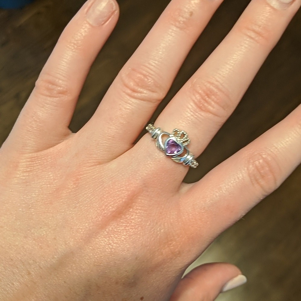 Sterling Silver Claddagh size 7